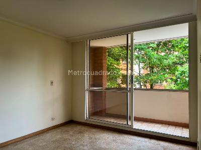 Apartamento de 2 alcobas en arriendo en Santa María De Los Ángeles, Medellín, 90 m² · foto 2 de 17