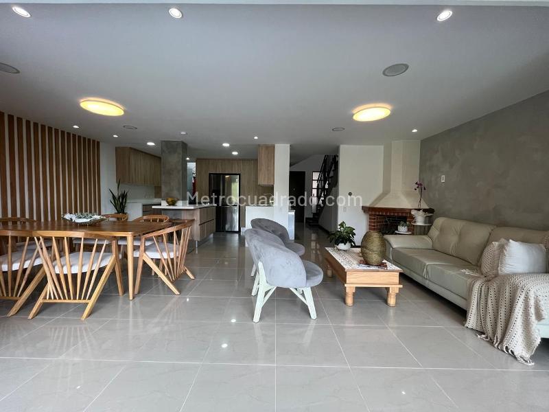 Casa – Envigado, Valle de Aburrá - Vista 2