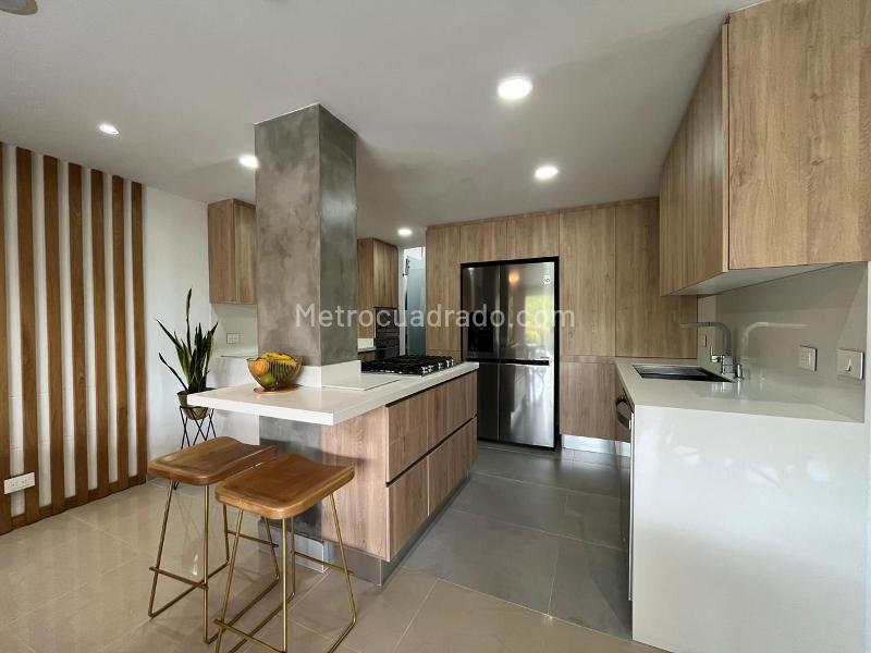 Casa – Envigado, Valle de Aburrá - Más