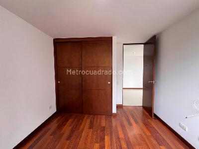 Apartamento de 3 alcobas en venta en El Poblado, Medellín, 124 m² · foto 11 de 17