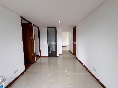 Apartamento de 3 alcobas en venta en El Poblado, Medellín, 124 m² · foto 7 de 17