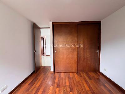 Apartamento de 3 alcobas en venta en El Poblado, Medellín, 124 m² · foto 8 de 17