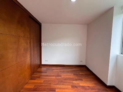Apartamento de 3 alcobas en venta en El Poblado, Medellín, 124 m² · foto 9 de 17