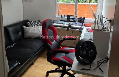 Apartamento en venta en El Poblado, Medellín · foto 8 de 13