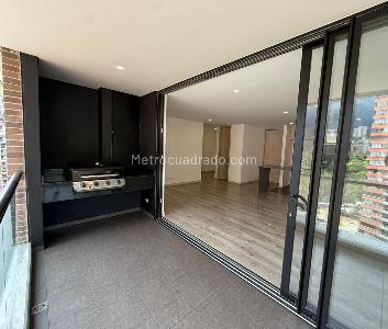 Apartamento de 2 alcobas en venta en El Poblado, Medellín, 108 m² · foto 11 de 11