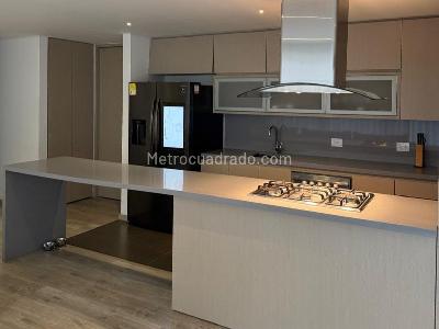 Apartamento de 2 alcobas en venta en El Poblado, Medellín, 108 m² · foto 4 de 11