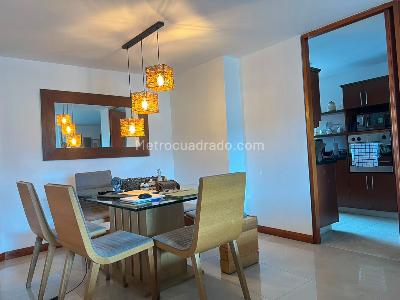 Apartamento de 3 alcobas en venta en El Poblado, Medellín, 154 m² · foto 3 de 18
