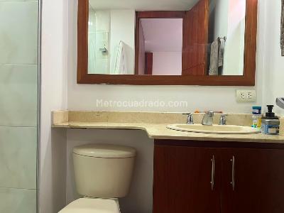 Apartamento de 3 alcobas en venta en El Poblado, Medellín, 154 m² · foto 16 de 18