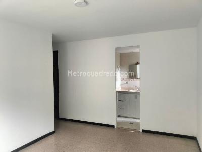 Apartamento de 3 alcobas en venta en El Poblado, Medellín, 130 m² · foto 13 de 19