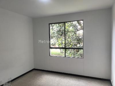Apartamento de 3 alcobas en venta en El Poblado, Medellín, 130 m² · foto 14 de 19