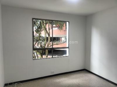 Apartamento de 3 alcobas en venta en El Poblado, Medellín, 130 m² · foto 16 de 19