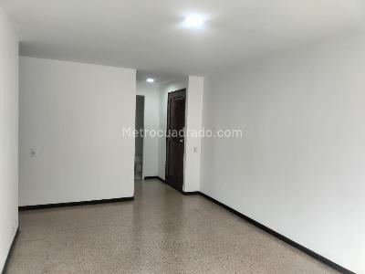 Apartamento de 3 alcobas en venta en El Poblado, Medellín, 130 m² · foto 3 de 19