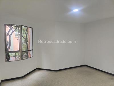 Apartamento de 3 alcobas en venta en El Poblado, Medellín, 130 m² · foto 8 de 19