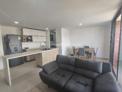 Apartamento en venta en Envigado, Envigado · foto 3 de 19
