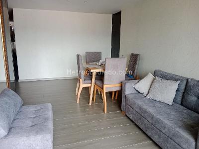 Apartamento en venta en El Poblado, Medellín · foto 2 de 11