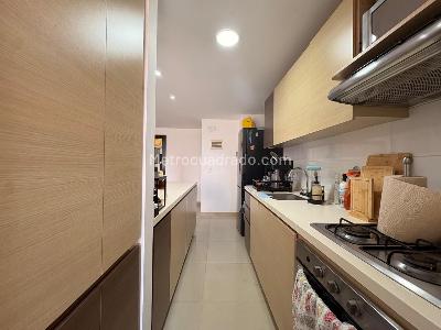 Apartamento de 3 alcobas en venta en Sabaneta, Sabaneta, 87 m² · foto 4 de 13