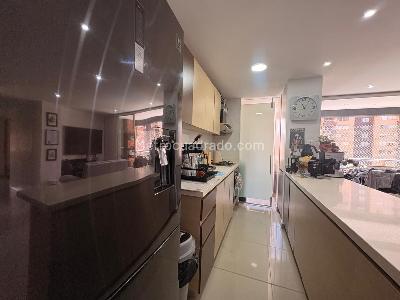 Apartamento de 3 alcobas en venta en Sabaneta, Sabaneta, 87 m² · foto 5 de 13