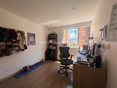 Apartamento de 3 alcobas en venta en Sabaneta, Sabaneta, 87 m² · foto 9 de 13