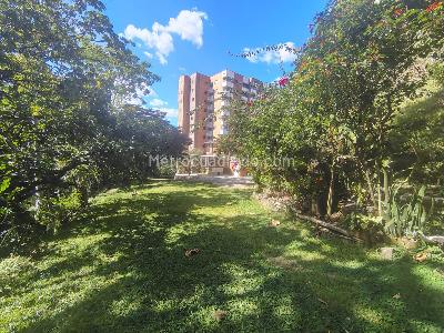 Casa de 5 alcobas en arriendo en Envigado, Envigado, 1300 m² · foto 19 de 20