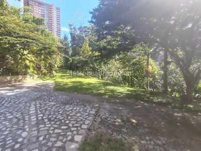 Casa de 5 alcobas en arriendo en Envigado, Envigado, 1300 m² · foto 20 de 20