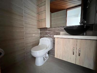 Apartamento de 4 alcobas en venta en El Poblado, Medellín, 194 m² · foto 17 de 17