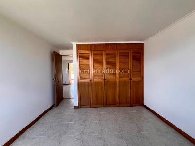 Apartamento de 4 alcobas en venta en El Poblado, Medellín, 194 m² · foto 9 de 17