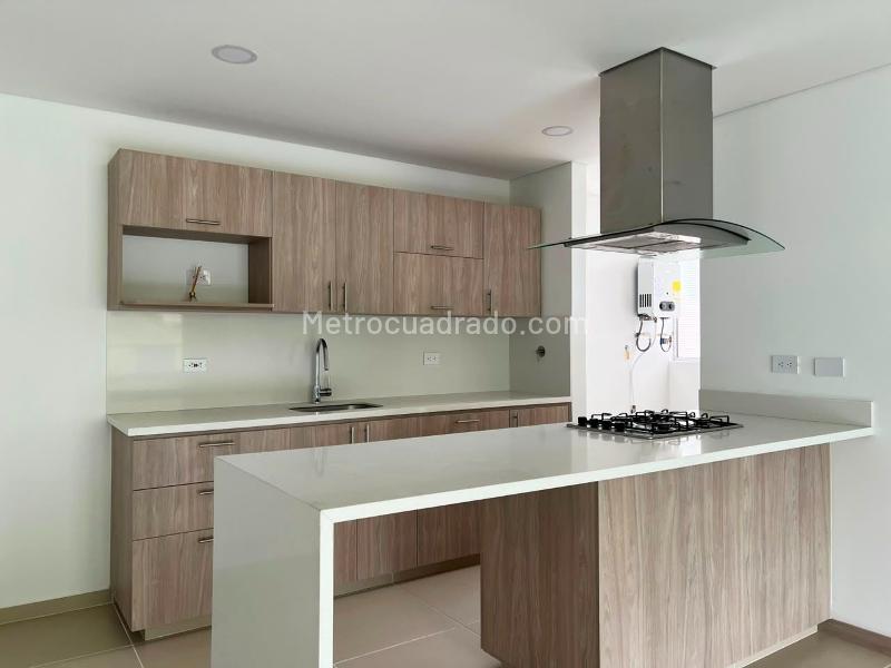 Piso – Envigado - Más