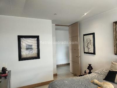 Apartamento de 3 alcobas en venta en El Poblado, Medellín, 148 m² · foto 13 de 18