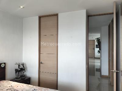 Apartamento de 3 alcobas en venta en El Poblado, Medellín, 148 m² · foto 15 de 18