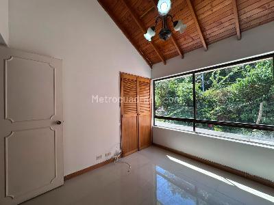 Casa de 3 alcobas en venta en El Poblado, Medellín, 150 m² · foto 10 de 17