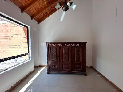 Casa de 3 alcobas en venta en El Poblado, Medellín, 150 m² · foto 13 de 17