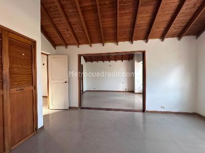 Casa de 3 alcobas en venta en El Poblado, Medellín, 150 m² · foto 8 de 17