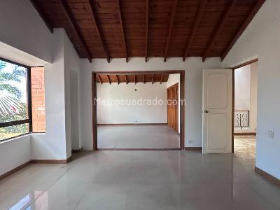 Casa de 3 alcobas en venta en El Poblado, Medellín, 150 m² · foto 9 de 17