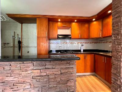 Apartamento en arriendo en El Poblado, Medellín · foto 4 de 13