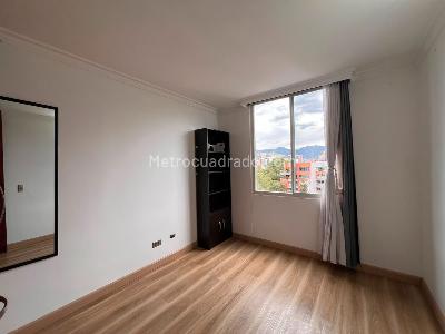 Apartamento en arriendo en El Poblado, Medellín · foto 6 de 13