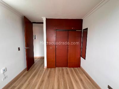 Apartamento en arriendo en El Poblado, Medellín · foto 7 de 13