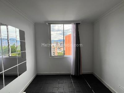 Apartamento en arriendo en El Poblado, Medellín · foto 8 de 13