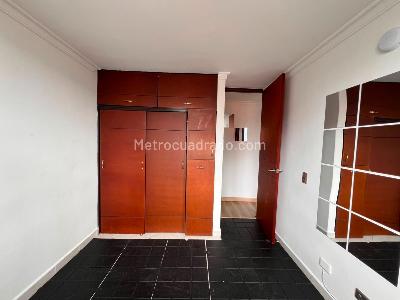 Apartamento en arriendo en El Poblado, Medellín · foto 9 de 13