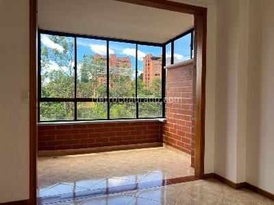 Apartamento de 3 alcobas en arriendo en El Diamante No. 2, Medellín, 115 m² · foto 12 de 18