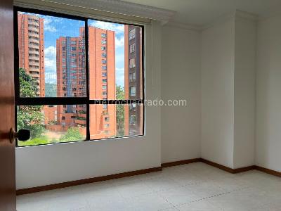 Apartamento de 3 alcobas en arriendo en El Diamante No. 2, Medellín, 115 m² · foto 15 de 18