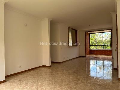 Apartamento de 3 alcobas en arriendo en El Diamante No. 2, Medellín, 115 m² · foto 6 de 18