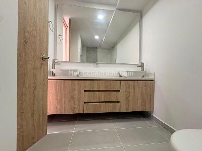 Apartamento de 2 alcobas en arriendo en Sabaneta, Sabaneta, 87 m² · foto 14 de 16