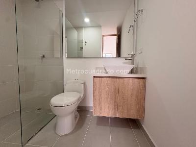 Apartamento de 2 alcobas en arriendo en Sabaneta, Sabaneta, 87 m² · foto 15 de 16