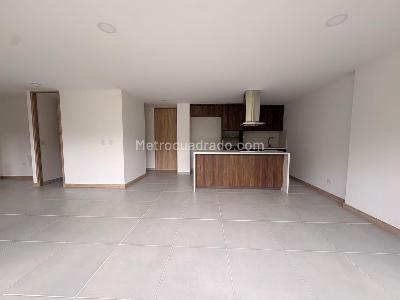 Apartamento de 2 alcobas en arriendo en Sabaneta, Sabaneta, 87 m² · foto 2 de 16