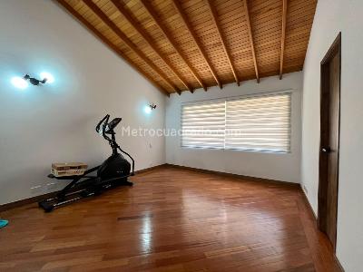 Casa de 4 alcobas en venta en El Poblado, Medellín, 300 m² · foto 16 de 20