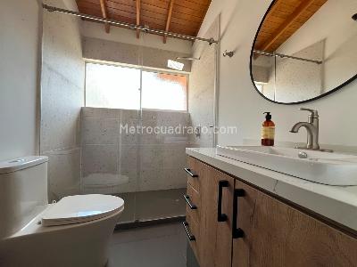 Casa de 4 alcobas en venta en El Poblado, Medellín, 300 m² · foto 19 de 20