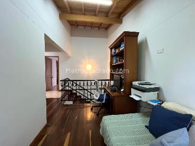 Casa de 3 alcobas en venta en El Poblado, Medellín, 260 m² · foto 10 de 20