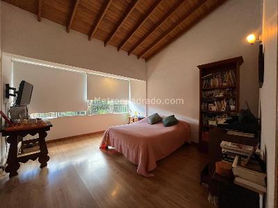 Casa de 3 alcobas en venta en El Poblado, Medellín, 260 m² · foto 11 de 20