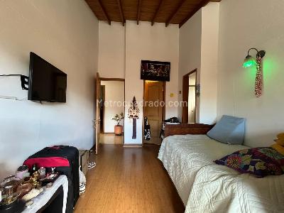 Casa de 3 alcobas en venta en El Poblado, Medellín, 260 m² · foto 15 de 20