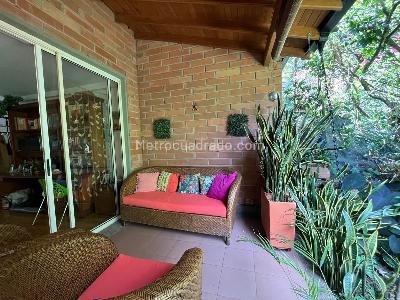 Casa de 3 alcobas en venta en El Poblado, Medellín, 260 m² · foto 19 de 20